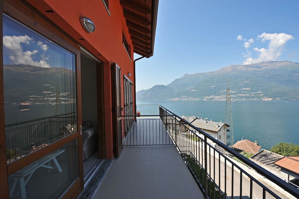 Bellano Perla Apt. 8 — 4-Star Luxury Hotel in Bellano, Italy