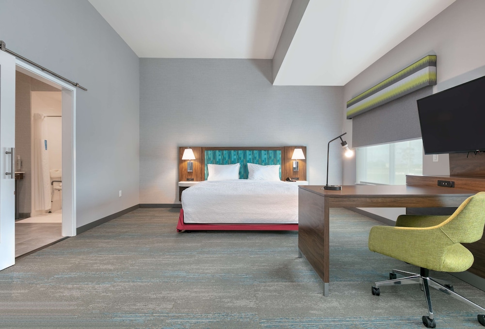 Hampton Inn & Suites by Hilton Port Lavaca - photo 6