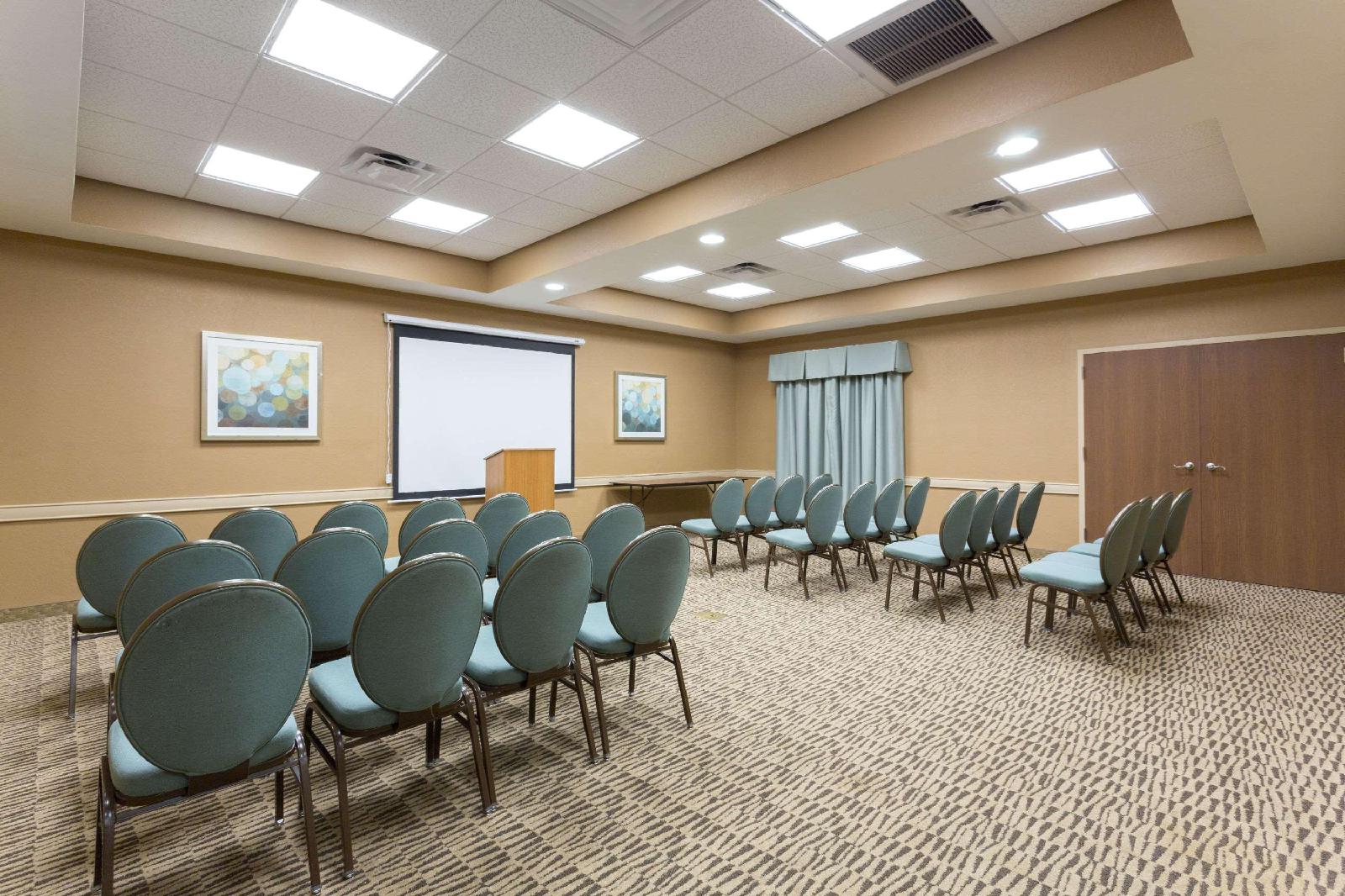 Holiday Inn Express & Suites Palm Coast I 95 - photo 22