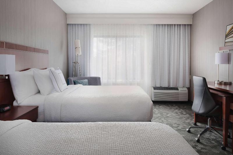 Sonesta Select Boston Stoughton - photo 32