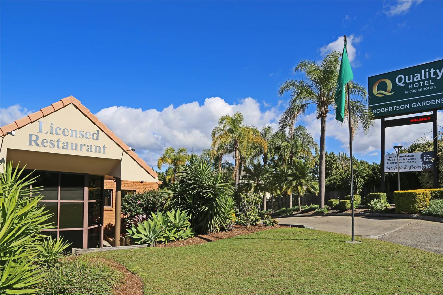Quality Hotel Robertson Gardens — 4-Star Luxury Hotel in Robertson, Australia