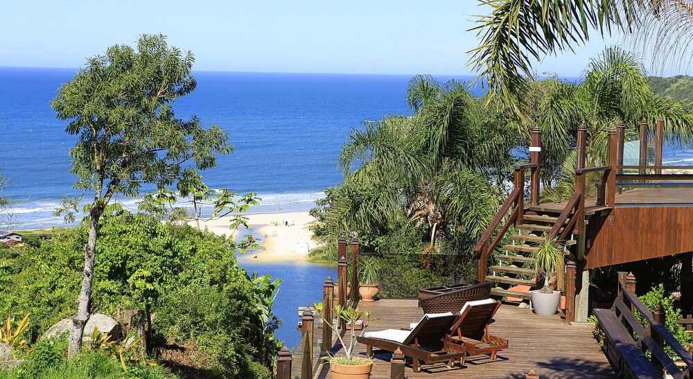 Pousada Descanso do Rei Vista Para o Mar & Melhor Localização da Praia do Rosa in Imbituba, Brasil