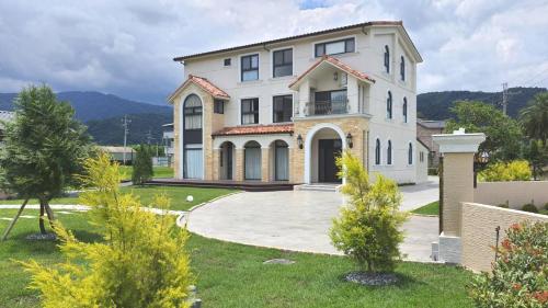 50 Lan House — 4-Star Luxury Hotel in Yilan, Republic of China Taiwan