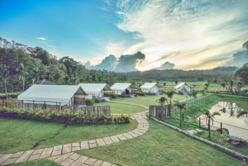 Redberry’s Luxury Stay in Somvarpet, India