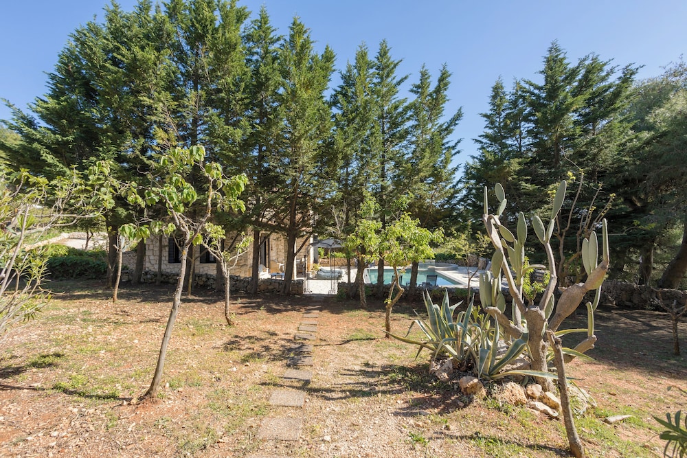Aresti Mountain Resort - carbon neutral hotel in Zakynthos
