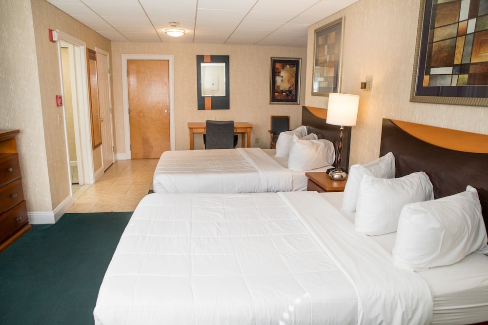Cedar Park Inn - photo 11