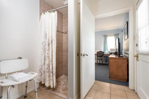 Wilshire Motel - photo 2