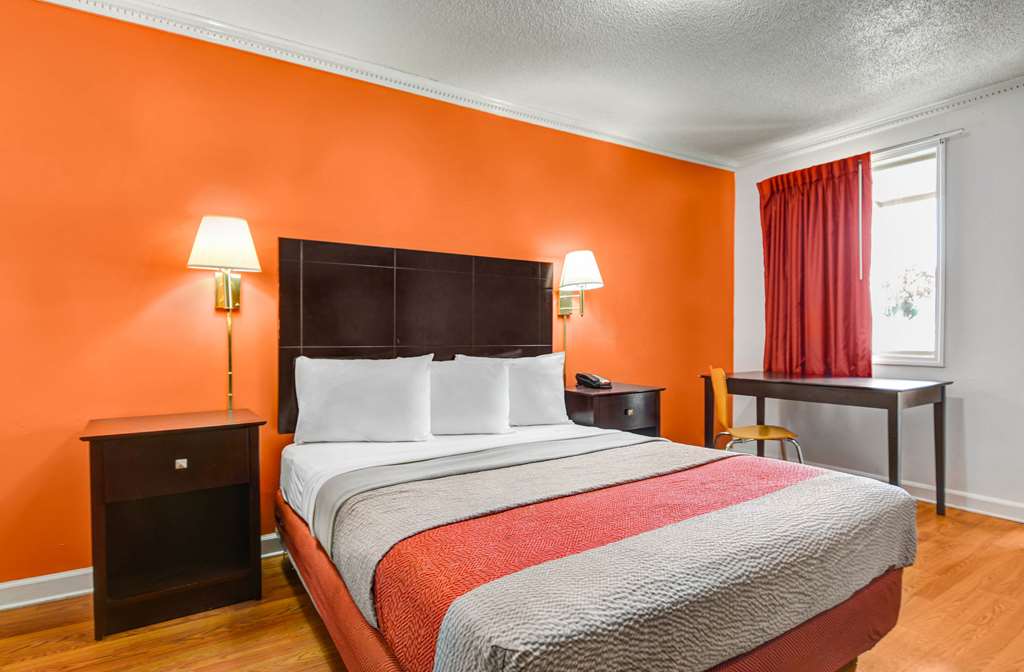 Motel 6 Americus GA - photo 12