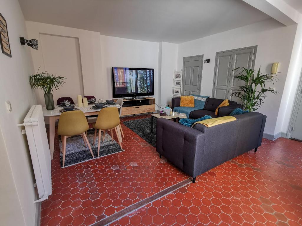Appart Hotel Centifolia Place aux aires — hotel in Grasse