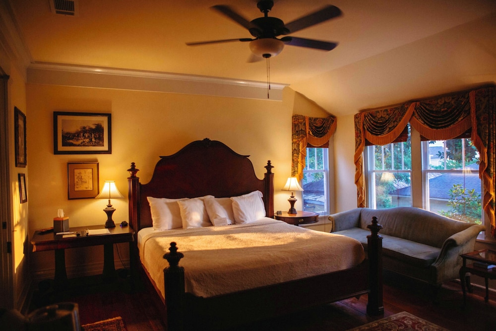 Anchuca Historic Mansion & Inn - photo 50