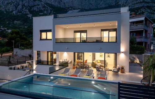 Awesome Home In Veliko Brdo With Wifi — 5-Star Luxury Hotel in Makarska, Croatia