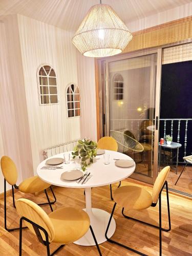 Apartamentcastrotuy — 4-Star Luxury Hotel in Tui, Spain