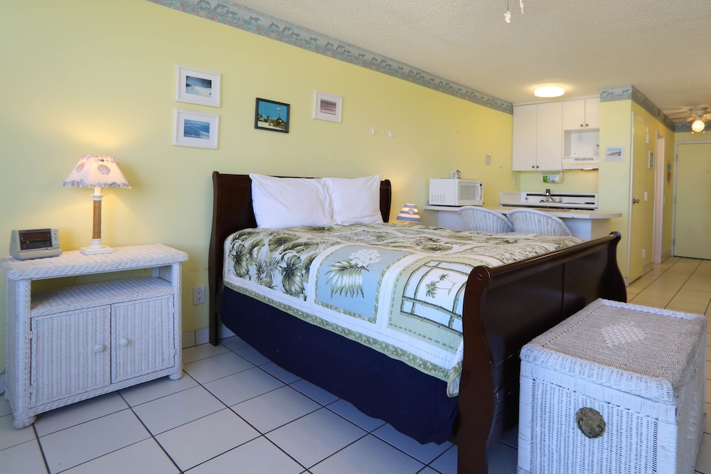 Top of the Gulf by Emerald View Resorts - photo 10