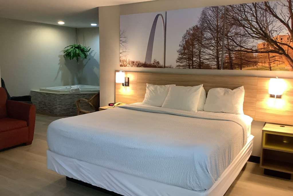 Days Inn by Wyndham Kingdom City - photo 23