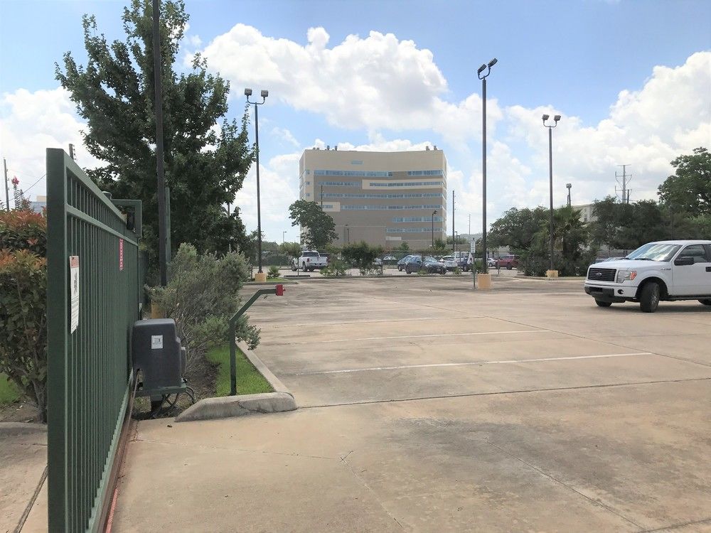 Lexington Hotel Houston Medical Center - photo 11