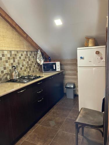 Beautiful Apartment on Atoneli
