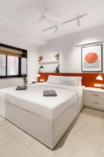 Chloe 1BHK Bandra W by The Bombay Home Company