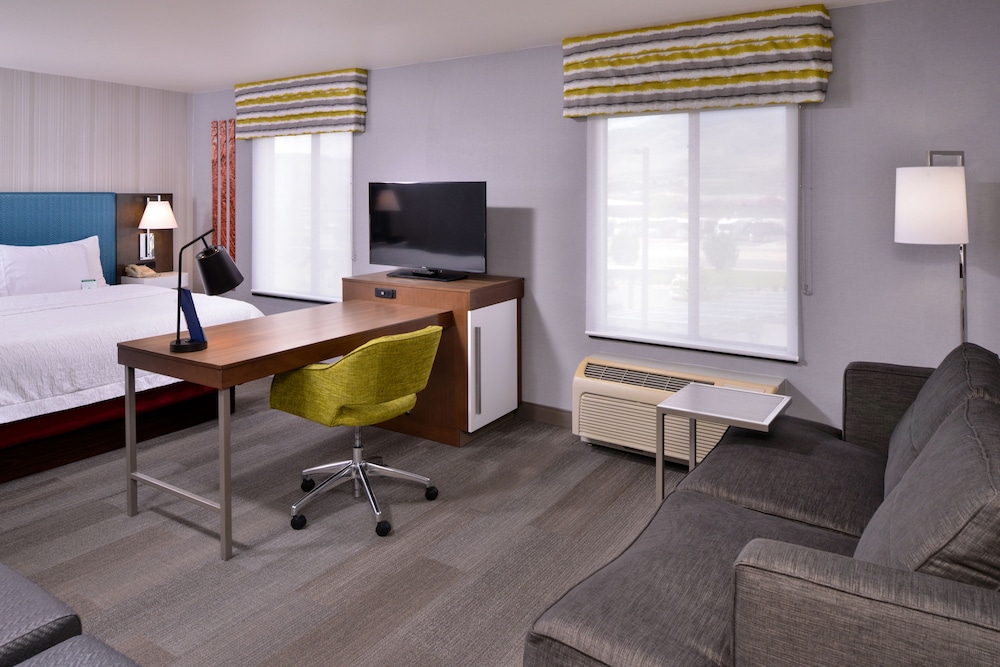 Hampton Inn & Suites Carson City - photo 15