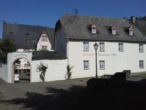 Weinhaus Kurtrierer Hof — hotel in Leiwen