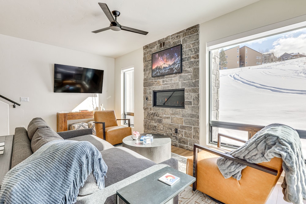 Ski in ski out Granby Ranch Retreat: Pool Access — 4-Star Luxury Hotel in Granby, United States