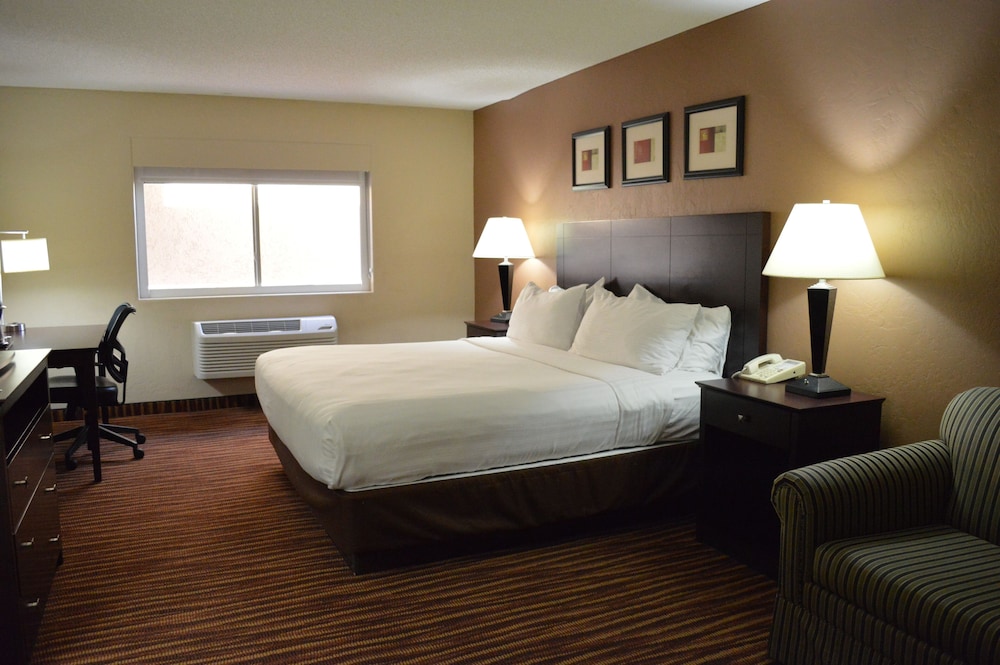 First Choice Inns at the Swell - photo 13