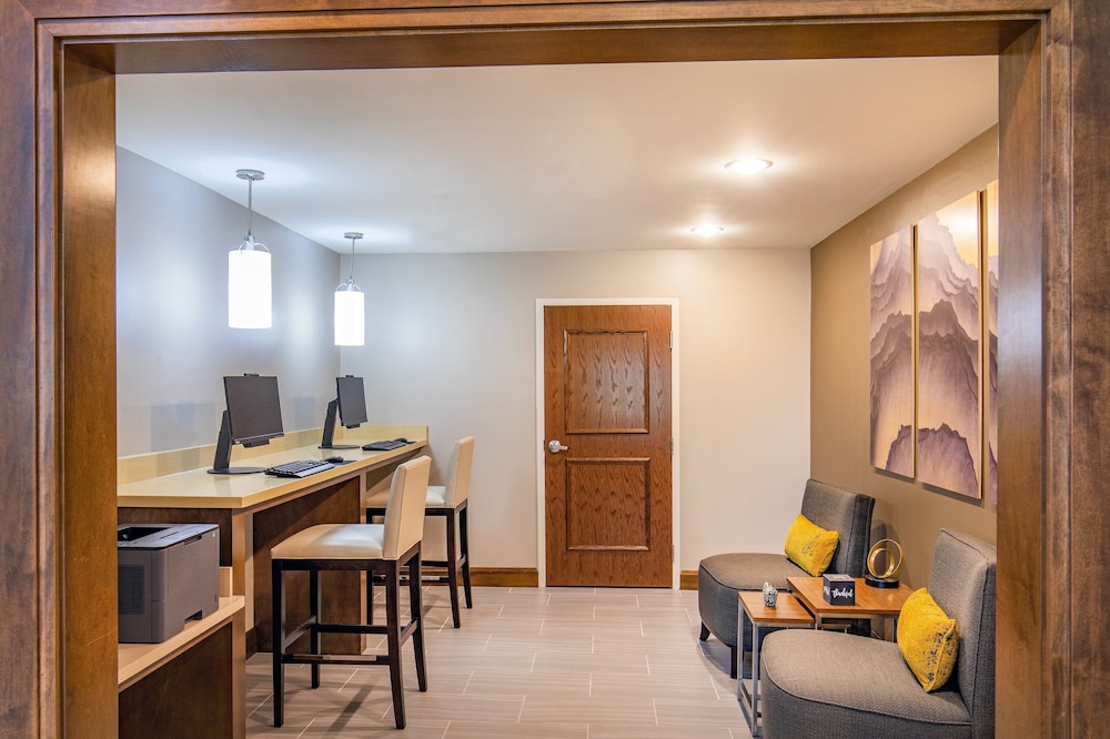 Staybridge Suites Charlottesville Airport by IHG - photo 27