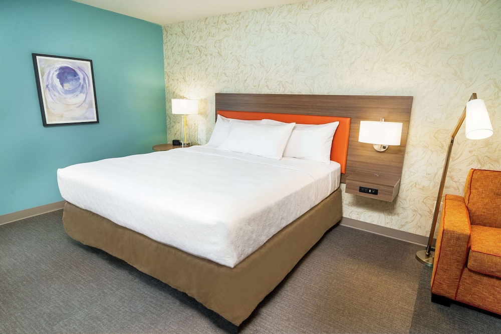Home2 Suites by Hilton Roseville Sacramento - photo 16