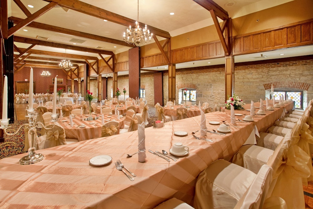 Holiday Inn St. Louis West Six Flags by IHG - photo 32