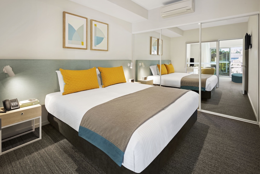 Quest Eight Mile Plains — 4-Star Luxury Hotel in Eight Mile Plains, Australia