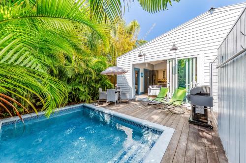 Tropical Vibes — Key West — photo 3