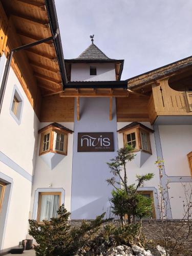 Nivis Hotel — Dimaro