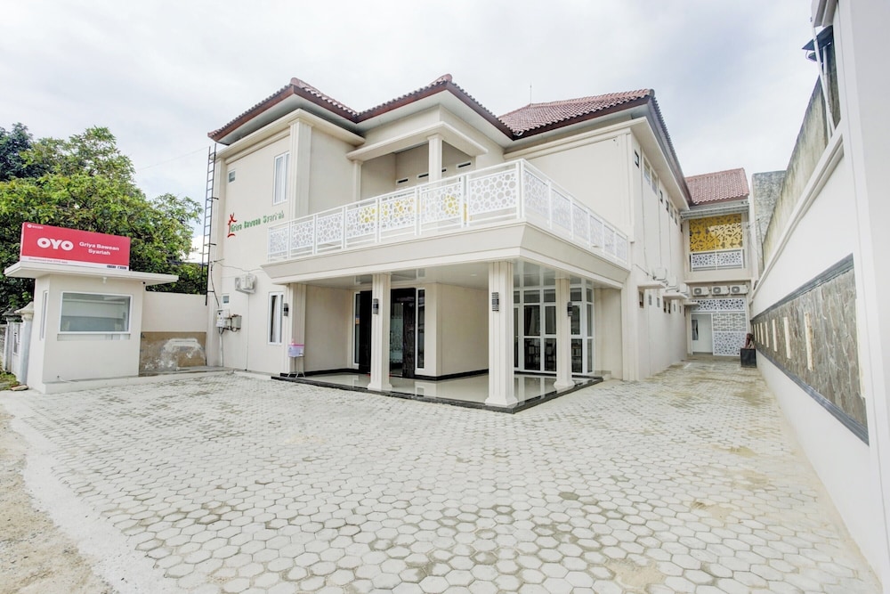 Hotel O Sukarame Near Imanuel Hospital Way Halim Formerly Hotel Griya Bawean in Bandar Lampung, Indonesia