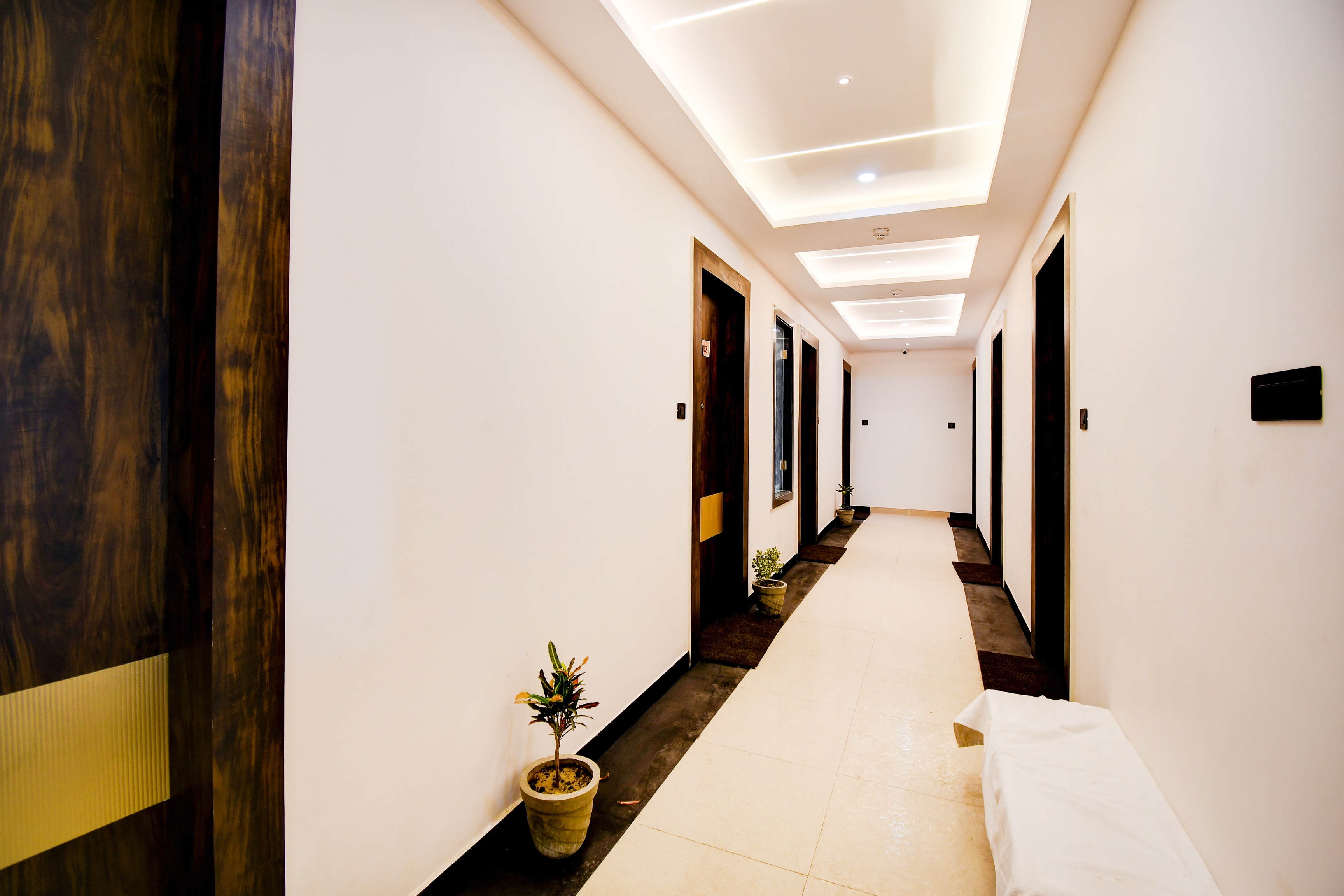Super Townhouse Oak Ratanpur Panki — 4-Star Luxury Hotel in Kanpur, India