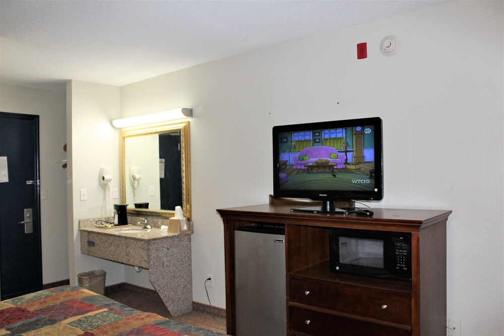 Airport Inn Chattanooga - photo 27