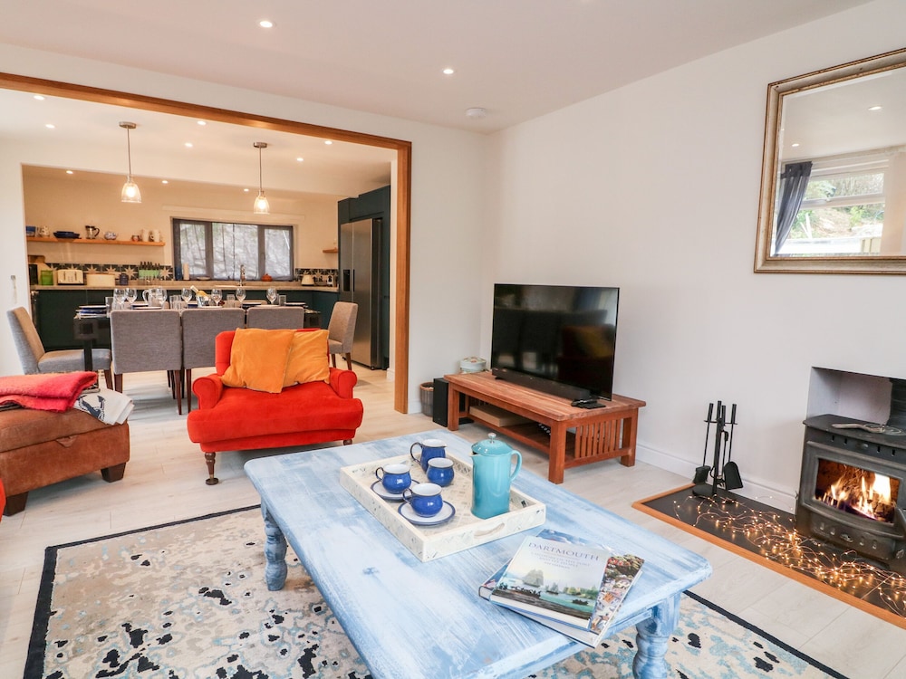 Captains Lodge — 4-Star Luxury Hotel in Dartmouth, United Kingdom