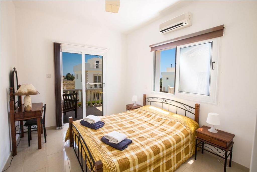Carilisto Villas Big 4 Bedrooms in Center of Ayia Napa