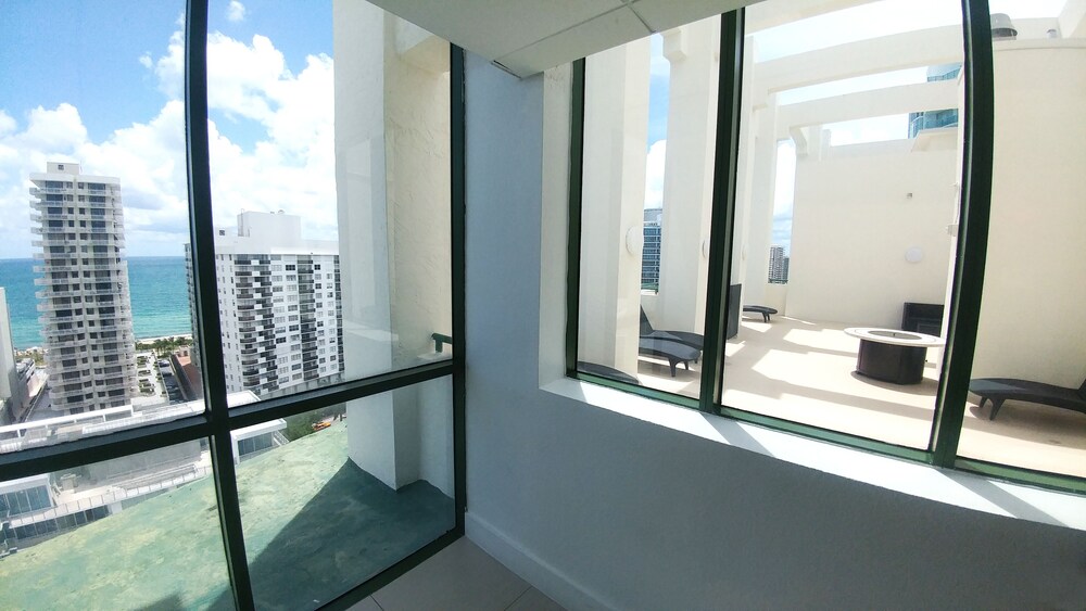 Casablanca on the Ocean West Tower - photo 54