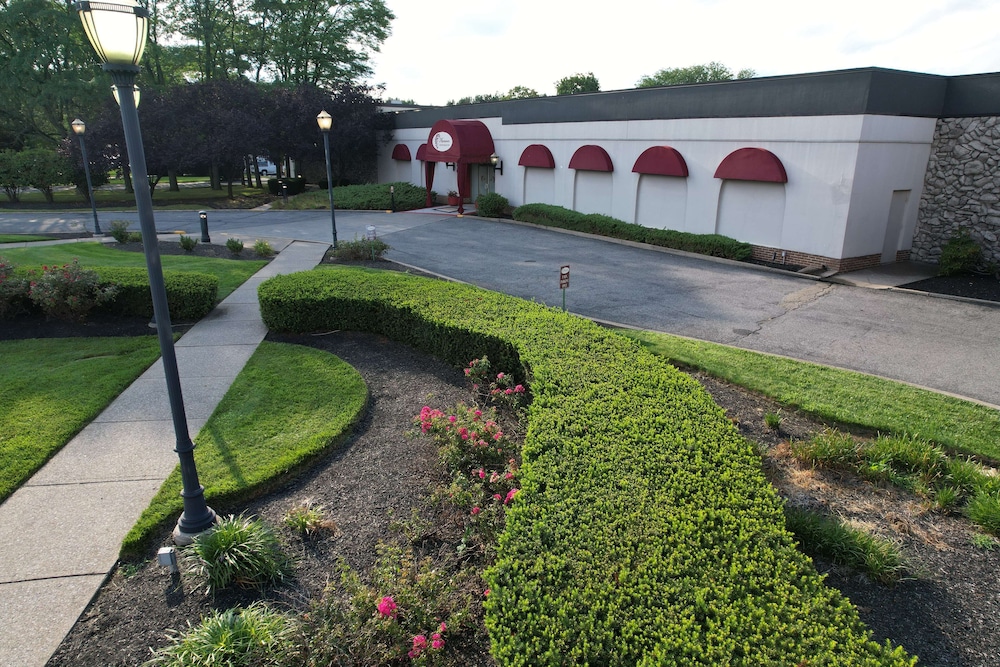 SureStay Plus Hotel by Best Western Lehigh Valley - photo 44