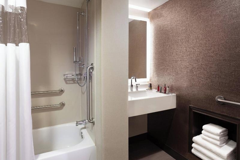 Cincinnati Marriott at RiverCenter - photo 103