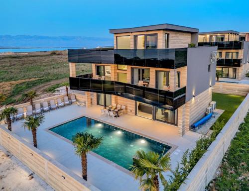 5 Bedroom Beautiful Home In Privlaka — 5-Star Luxury Hotel in Privlaka, Croatia