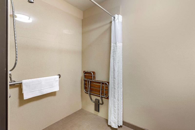 Comfort Inn Portland near I 84 and I 205 - photo 51