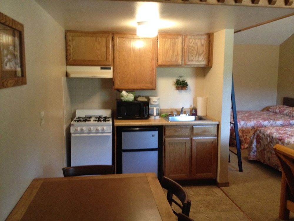 Elk Creek Resort - photo 27