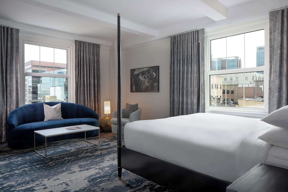 Amway Grand Plaza Curio Collection by Hilton - photo 27