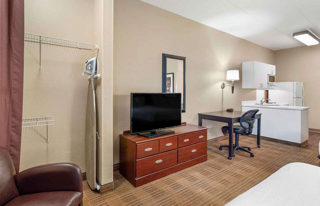 Extended Stay America Select Suites Chicago Lisle - photo 23