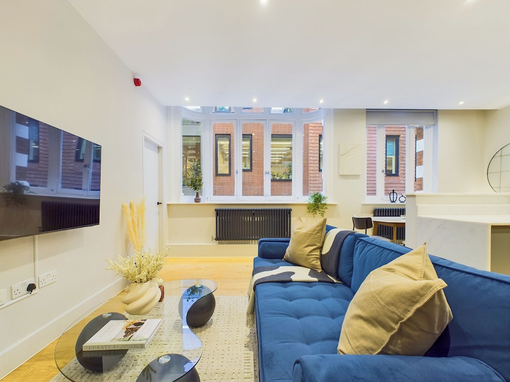 Be London Piccadilly Circus Residences — 4-Star Luxury Hotel in London, United Kingdom