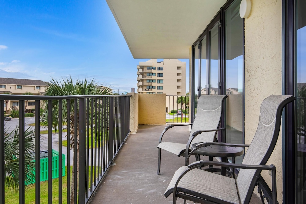 Santa Rosa Dunes 1021 — 4-Star Luxury Hotel in Gulf Breeze, United States