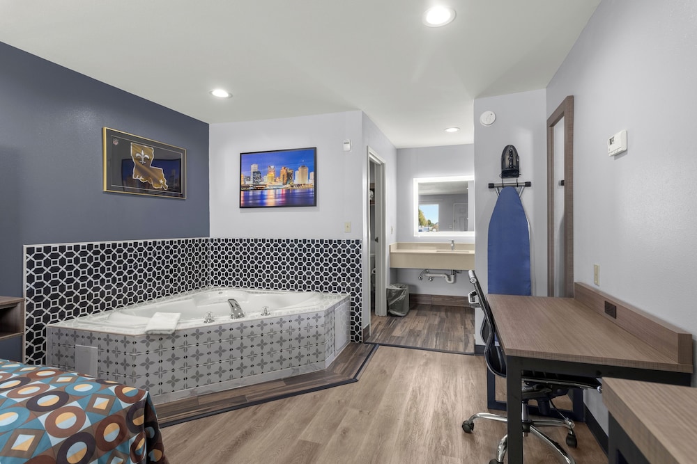 Express Inn and Suites - photo 27