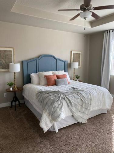 Zions Gateway Connection it's the place to be — hotel in Laverkin