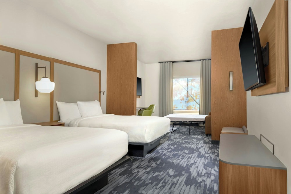 Fairfield by Marriott Inn & Suites Kansas City at The Legends - photo 14