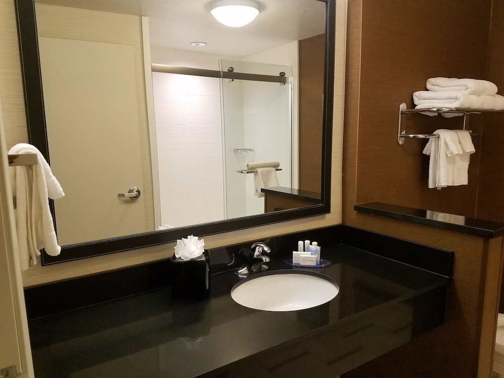 Fairfield Inn & Suites Gallup - photo 21